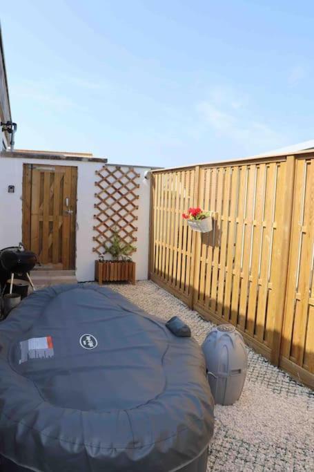 St Agnes Perfect Location, Hot Tub, Sea Views, Gym Lejlighed Eksteriør billede