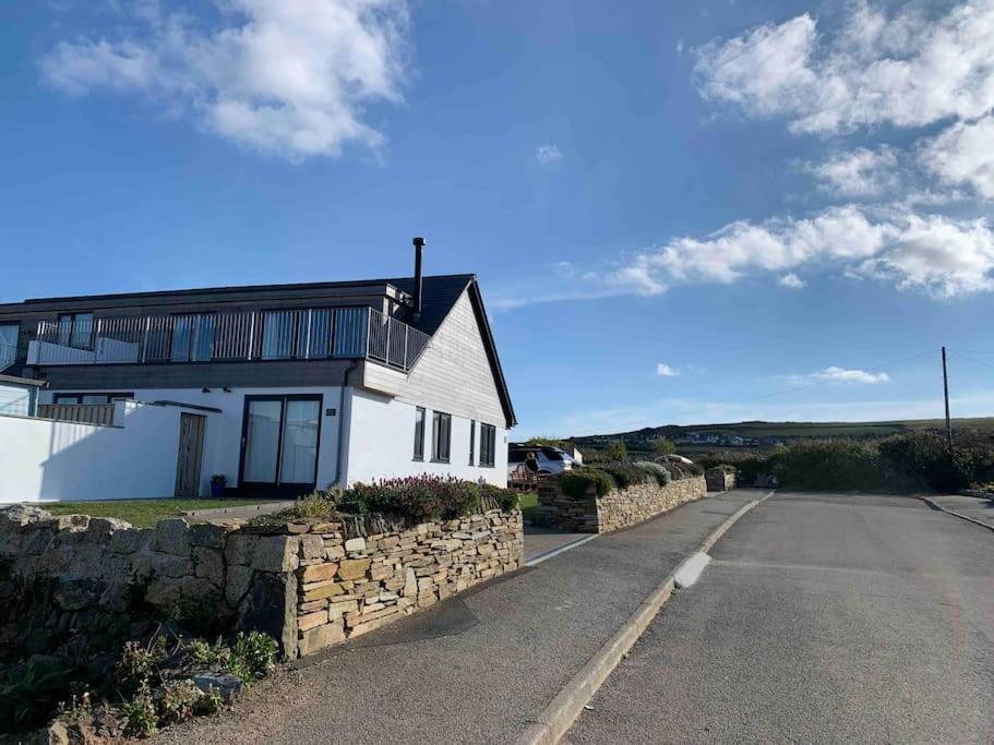 St Agnes Perfect Location, Hot Tub, Sea Views, Gym Lejlighed Eksteriør billede